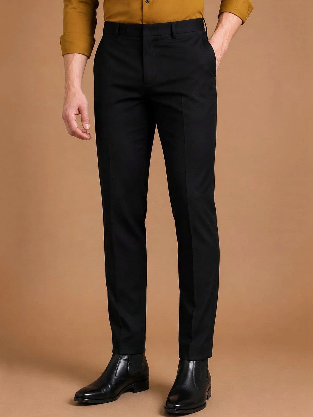 Roadster Men Relaxed Tapered Fit Easy Wash Pleated Trousers - view 1