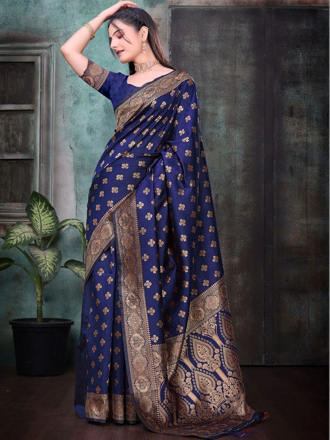 KANURIKAA Woven Design Zari Silk Blend Banarasi Saree - view 1