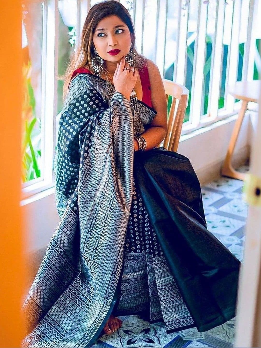 HOLLYBEE TELLS Woven Design Zari Silk Blend Fusion Chanderi Saree - view 1
