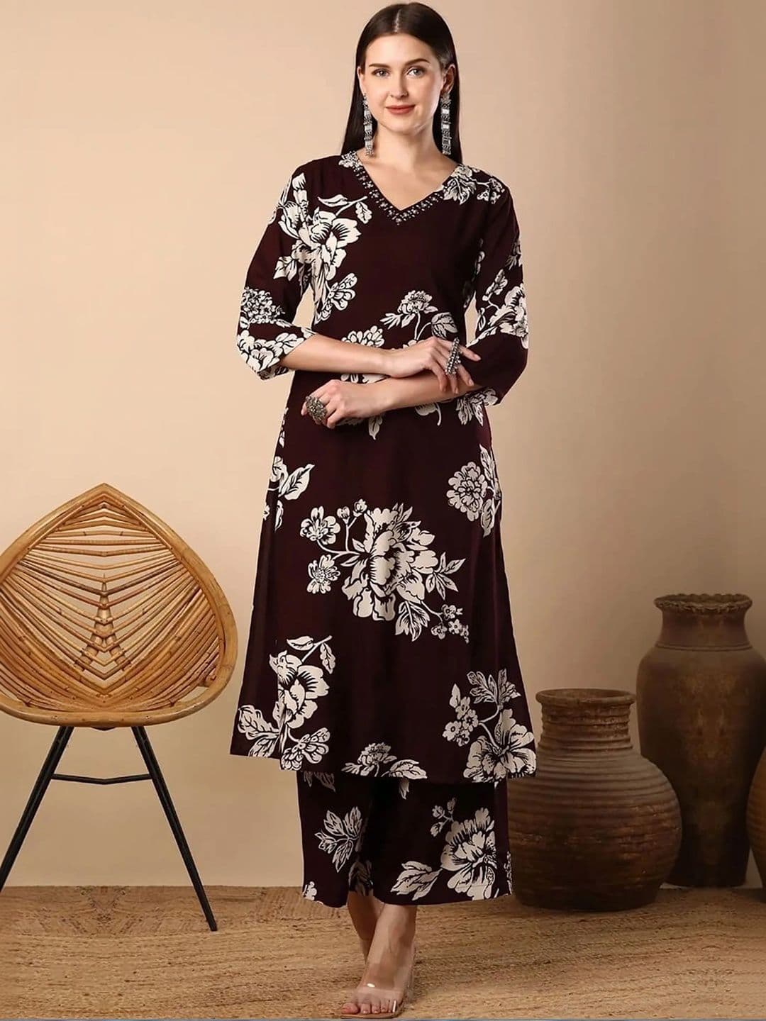 BHAWANA TEXTILES Women Floral Printed Regular Pure Cotton Kurta with Palazzos - view 1