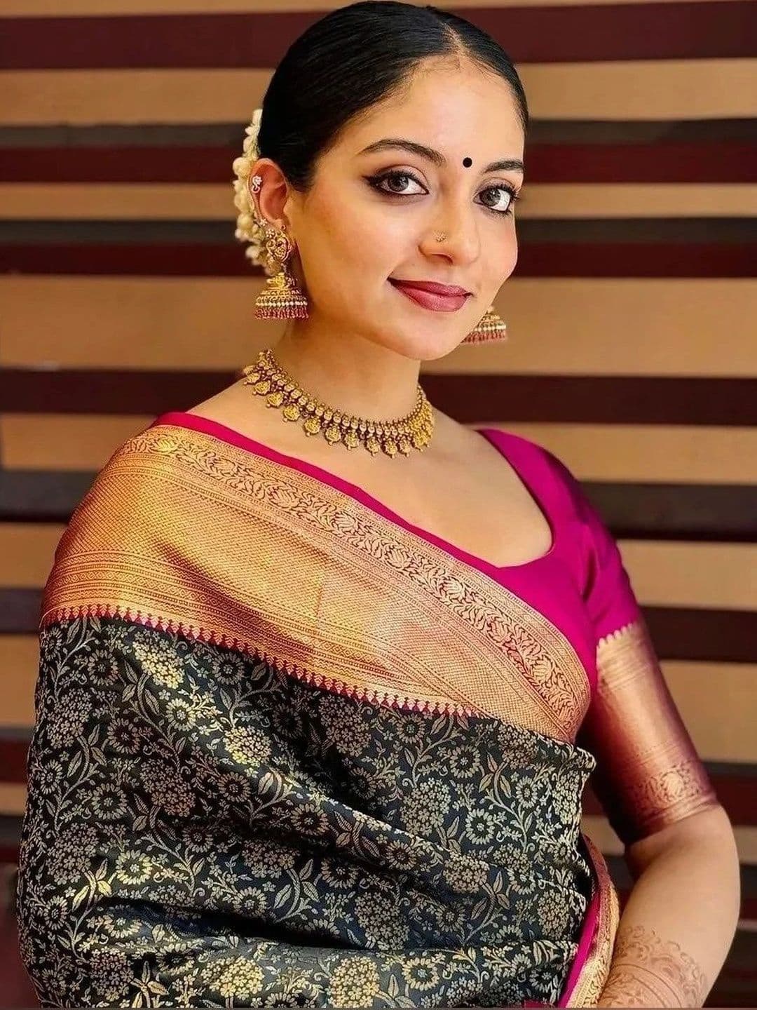 HOLLYBEE TELLS Woven Design Zari Silk Blend Designer Kota Saree - view 1