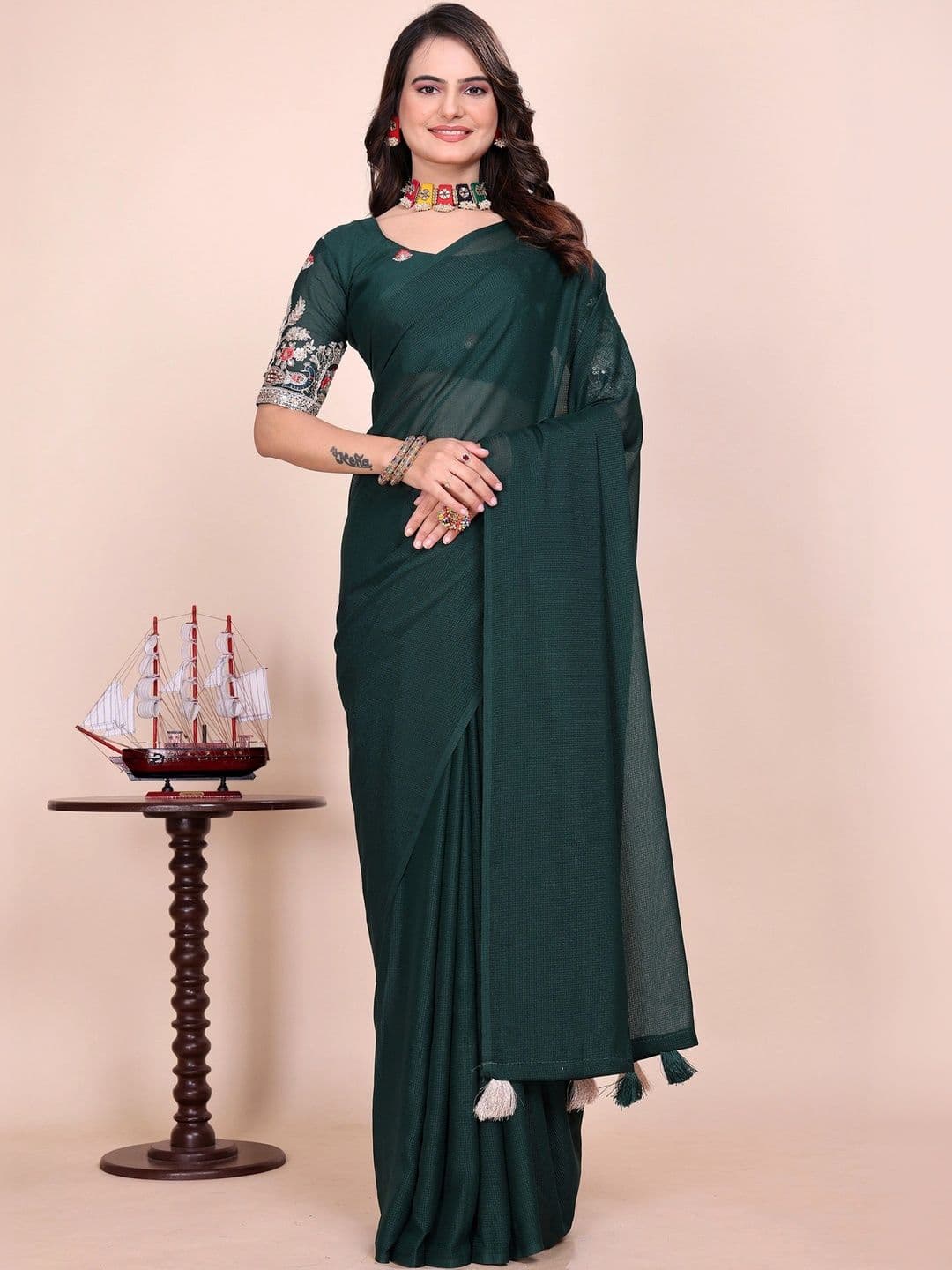 DIVASTRI Embroidered Poly Georgette Designer Saree - view 1
