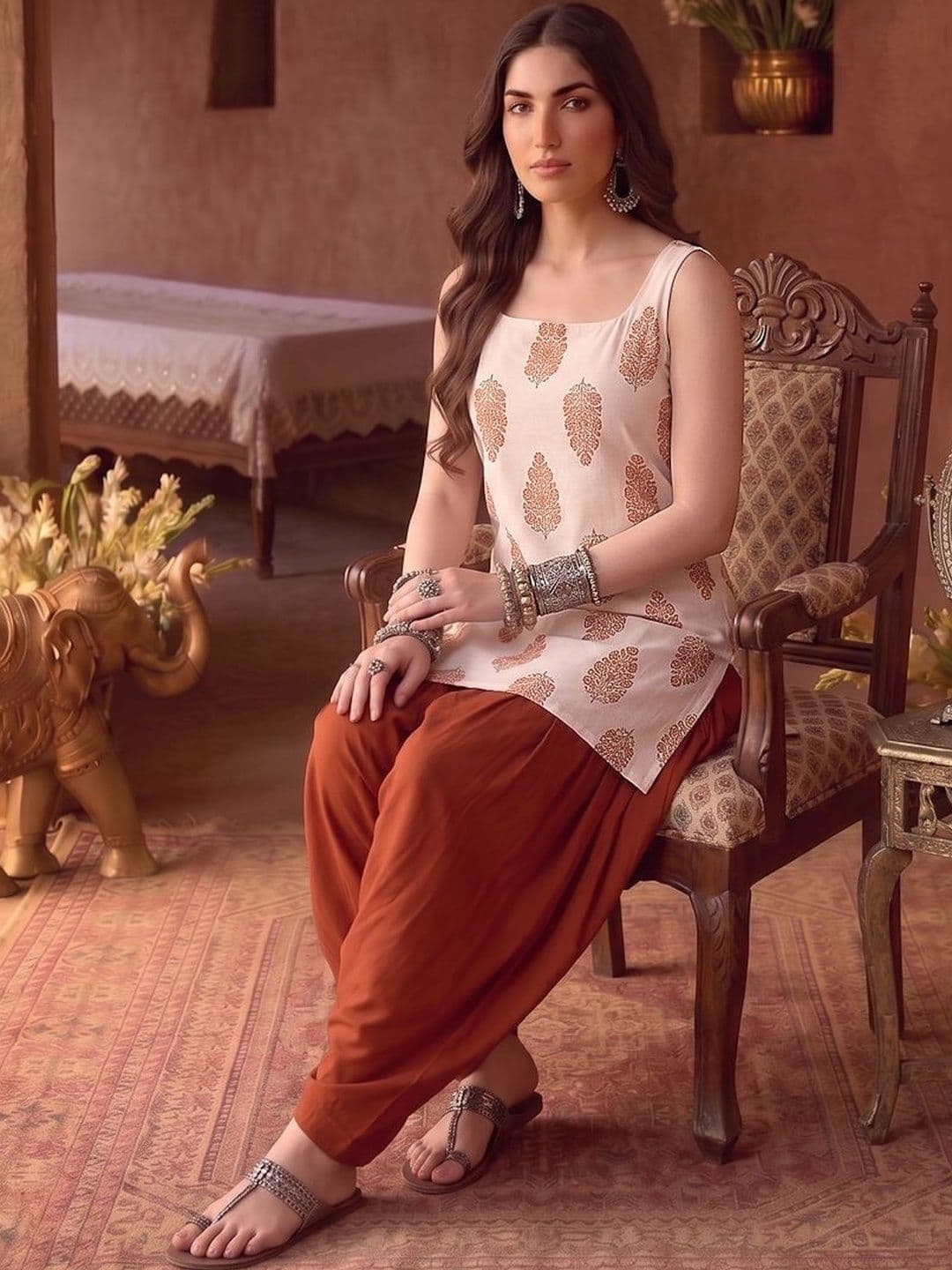 Anouk Women White Printed Rayon Short Kurti With Farshi Salwar - view 1