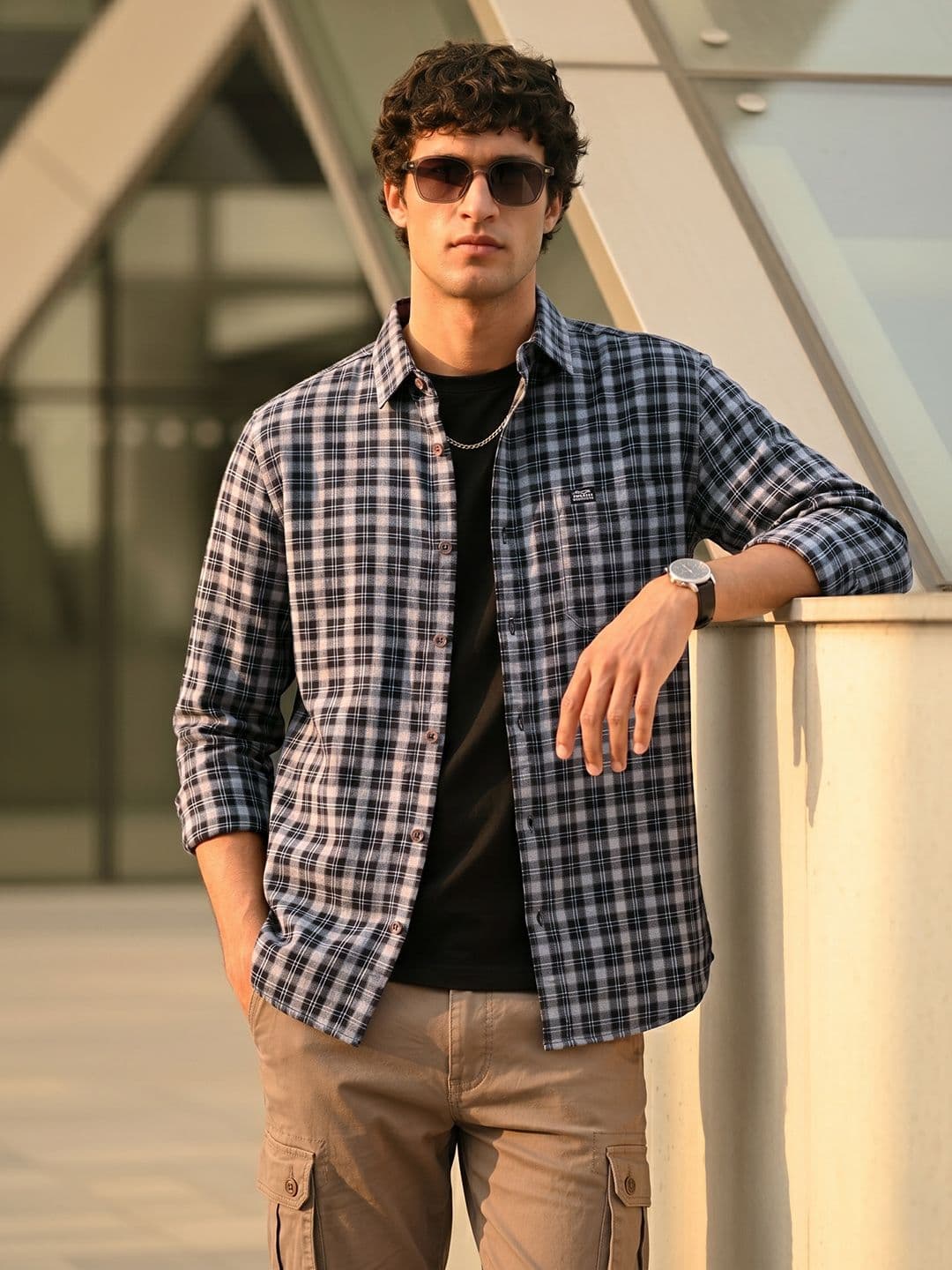 The Indian Garage Co Men Grey & Black Slim Fit Checked Casual Shirt - view 1