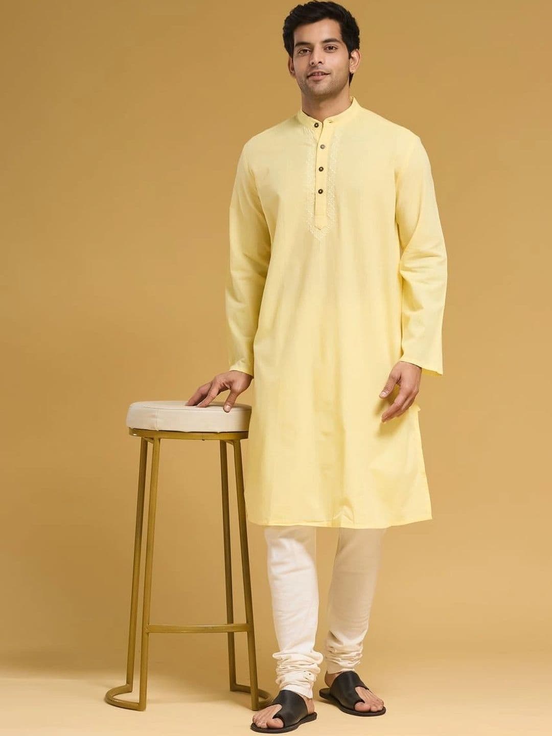 Fabindia Men Embellished Thread Work Kurta - view 1