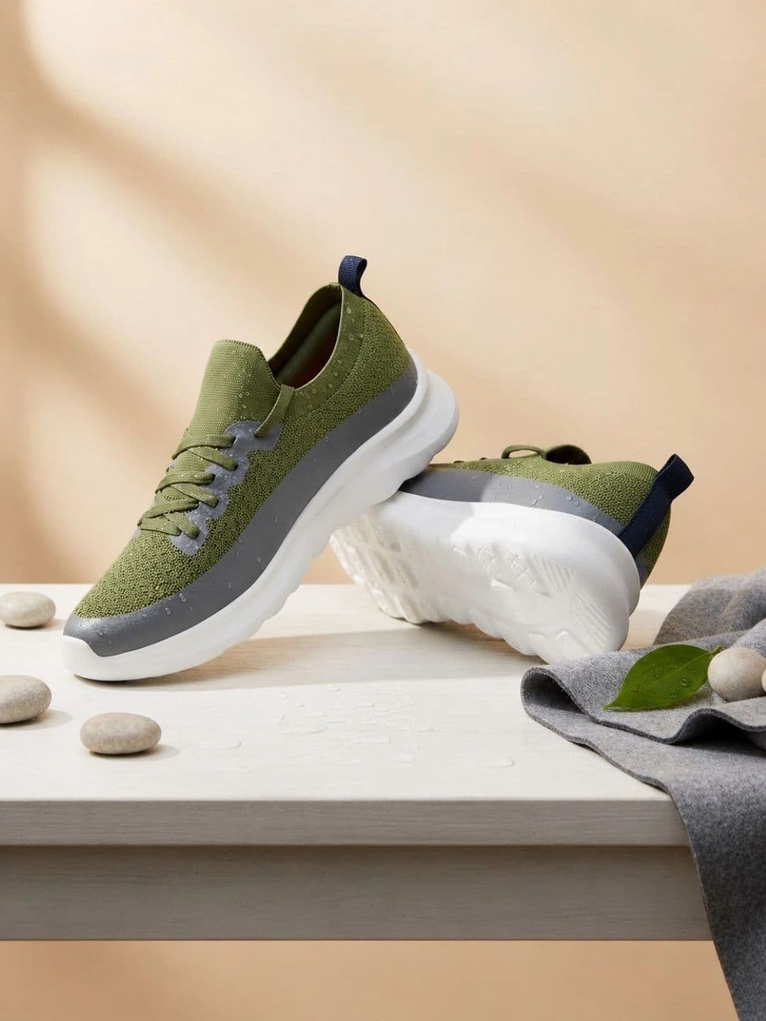 DOCTOR EXTRA SOFT Men Running Non-Marking Sports Shoes - view 1