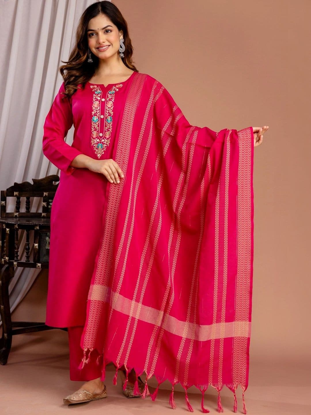 CHAFI COLLECTION Women Floral Embroidered Regular Thread Work Kurta with Trousers & With Dupatta - view 1