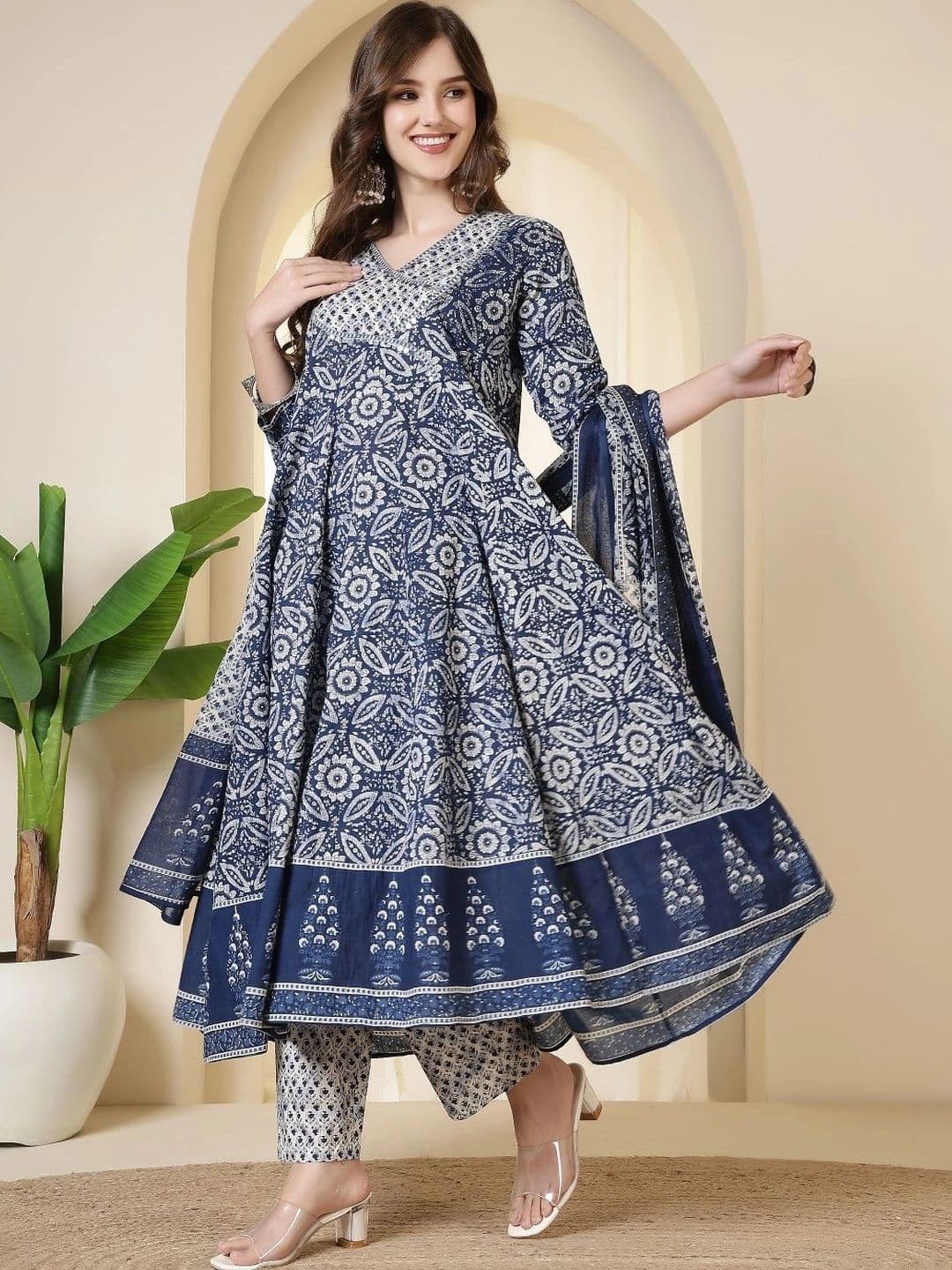 Sangria Women Ethnic Motifs Printed Empire Pure Cotton Kurta with Trousers & With Dupatta - view 1