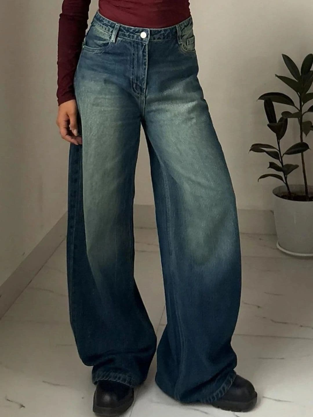 CORSICA Women High-Rise Light Fade Jeans - view 1