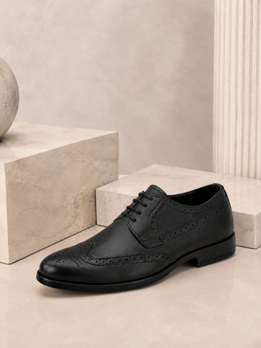 House of Pataudi Men Leather Round Toe Lace-Ups Brogues Formal Shoes - view 1