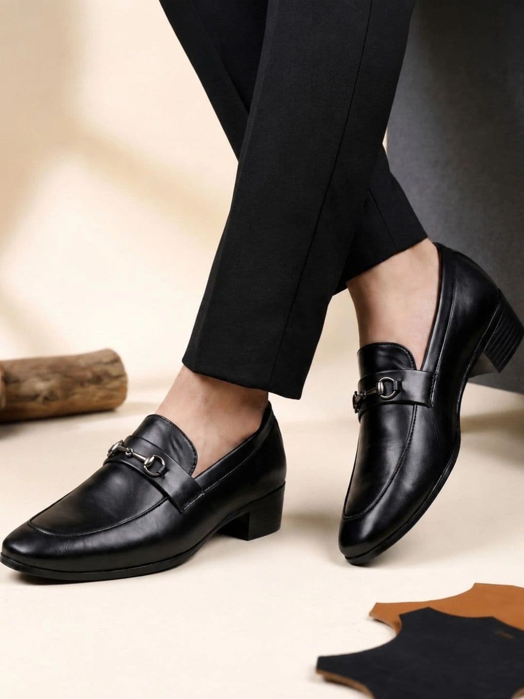 Bxxy Men Textured Pointed Toe Elevator Mocassin Loafers - view 1