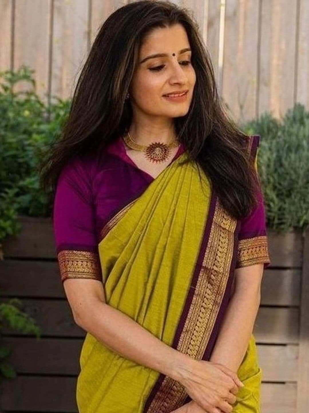 Paramparik Textile Woven Design Zari Silk Cotton Gadwal Saree - view 1