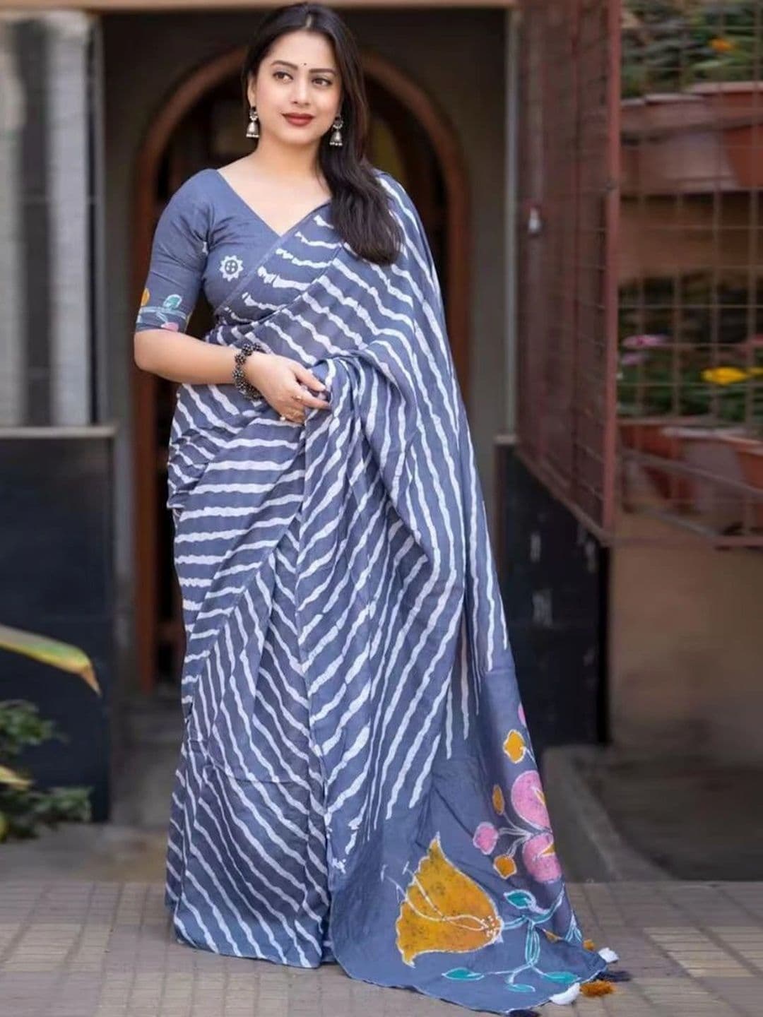 SHRIMAY Leheriya Linen Blend Leheriya Saree - view 1