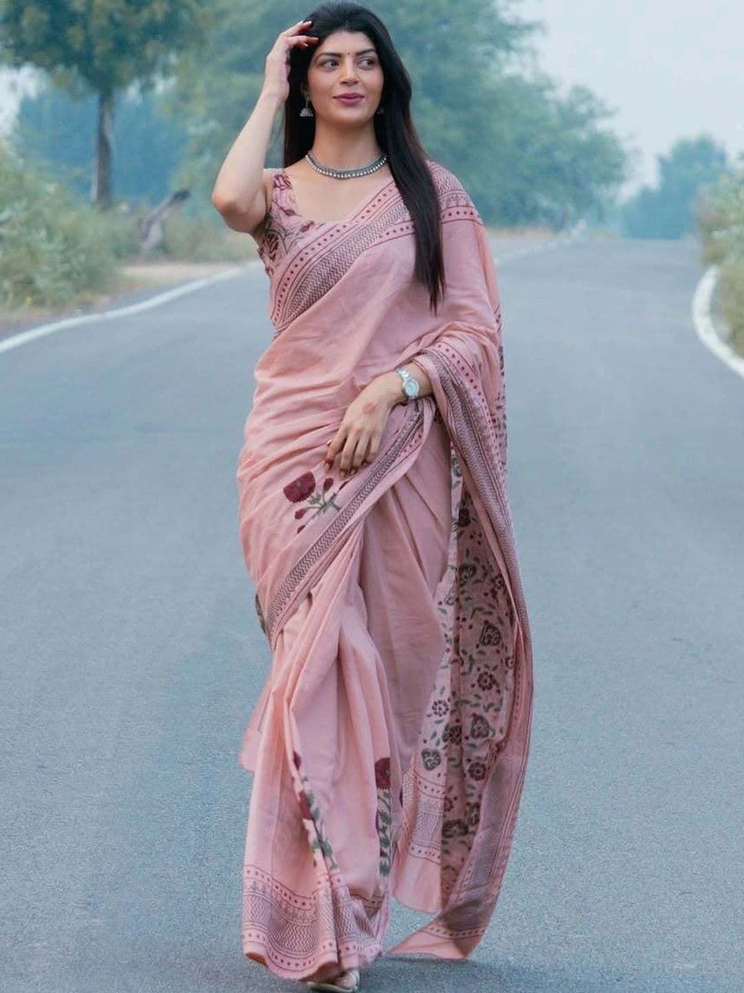 SHRIMAY Ethnic Motifs Linen Blend Ikat Saree - view 1