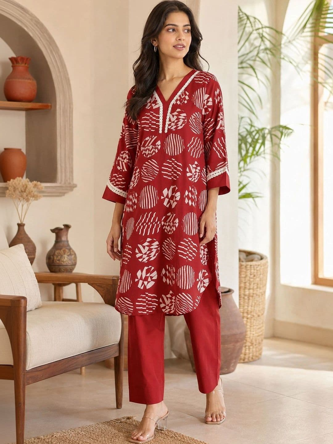 Bunai Women Printed Regular Kurta with Trousers - view 1