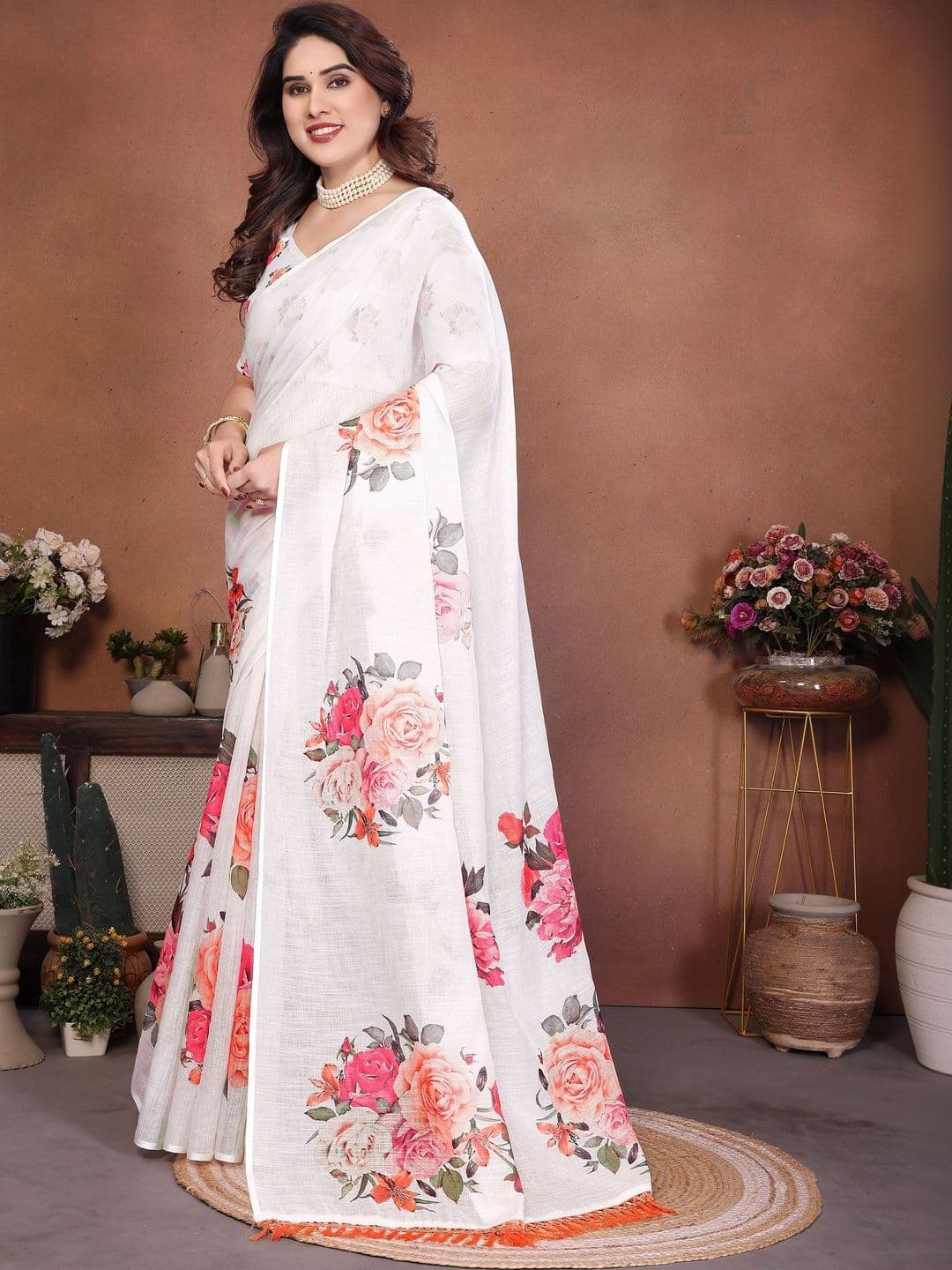 vidhyarani Floral Pure Linen Saree - view 1