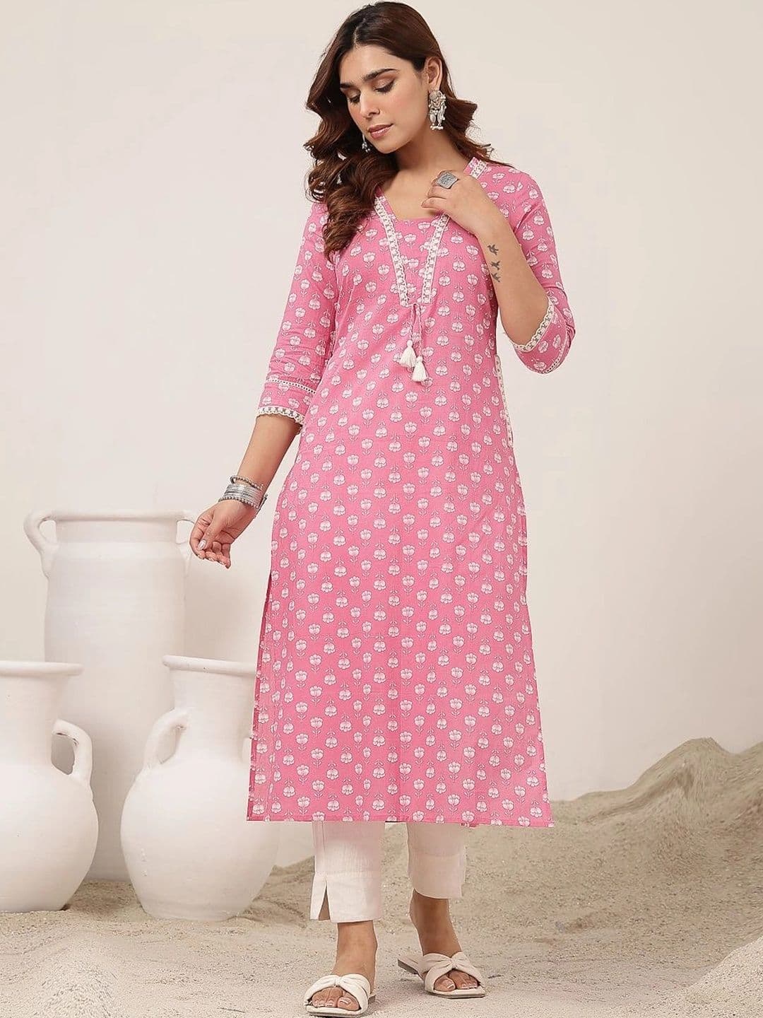 Sangria Women Floral Printed Kurta - view 1