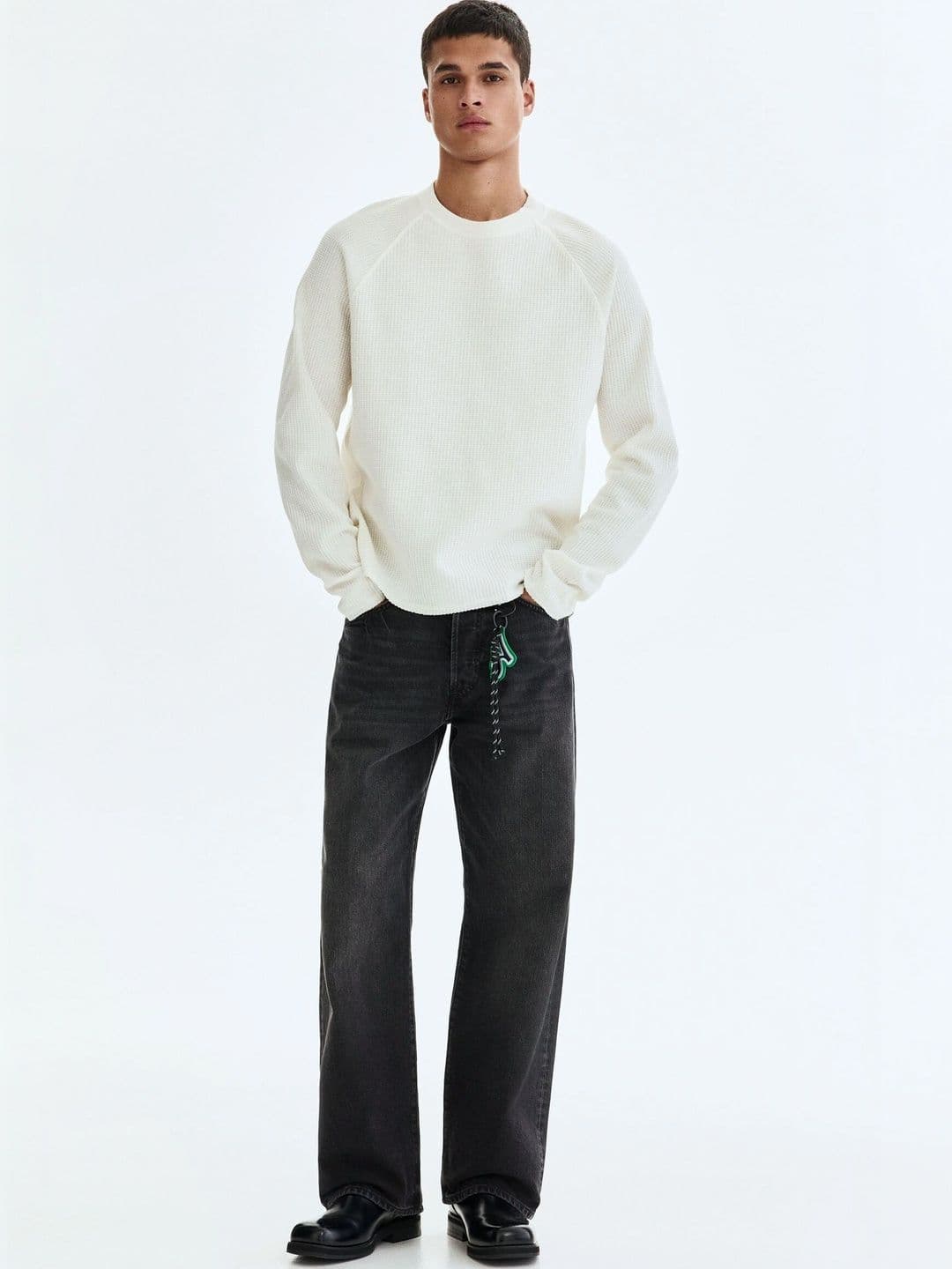 H&M Men Jeans - view 1