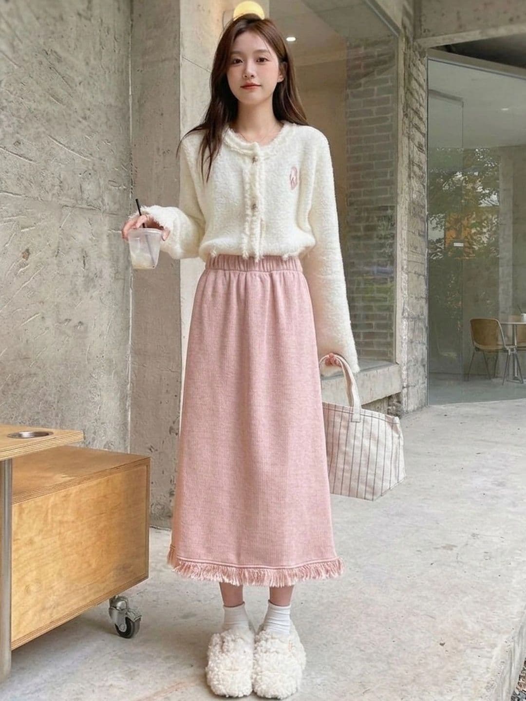 Suo Women Knits Back Slit Midi A-Line Skirt - view 1