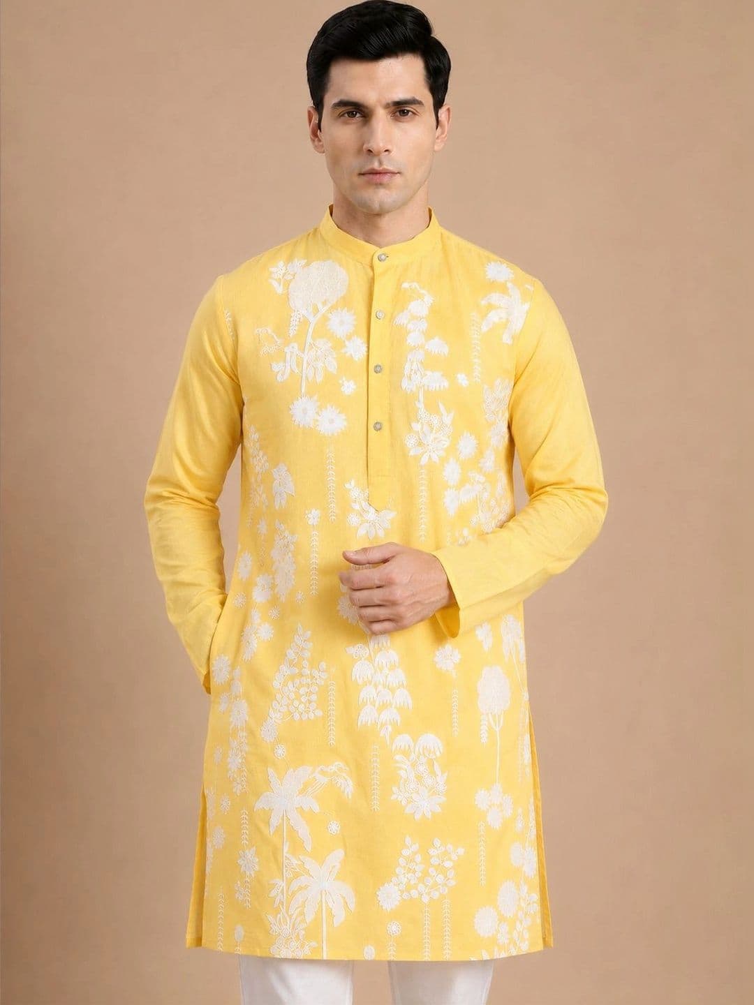 House of Pataudi Men Floral Embroidered Thread Work Floral Kurta - view 1