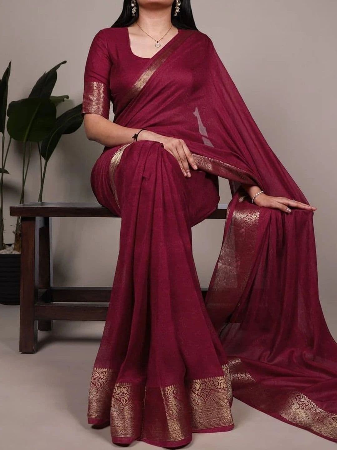 vidhyarani Zari Silk Blend Saree - view 1