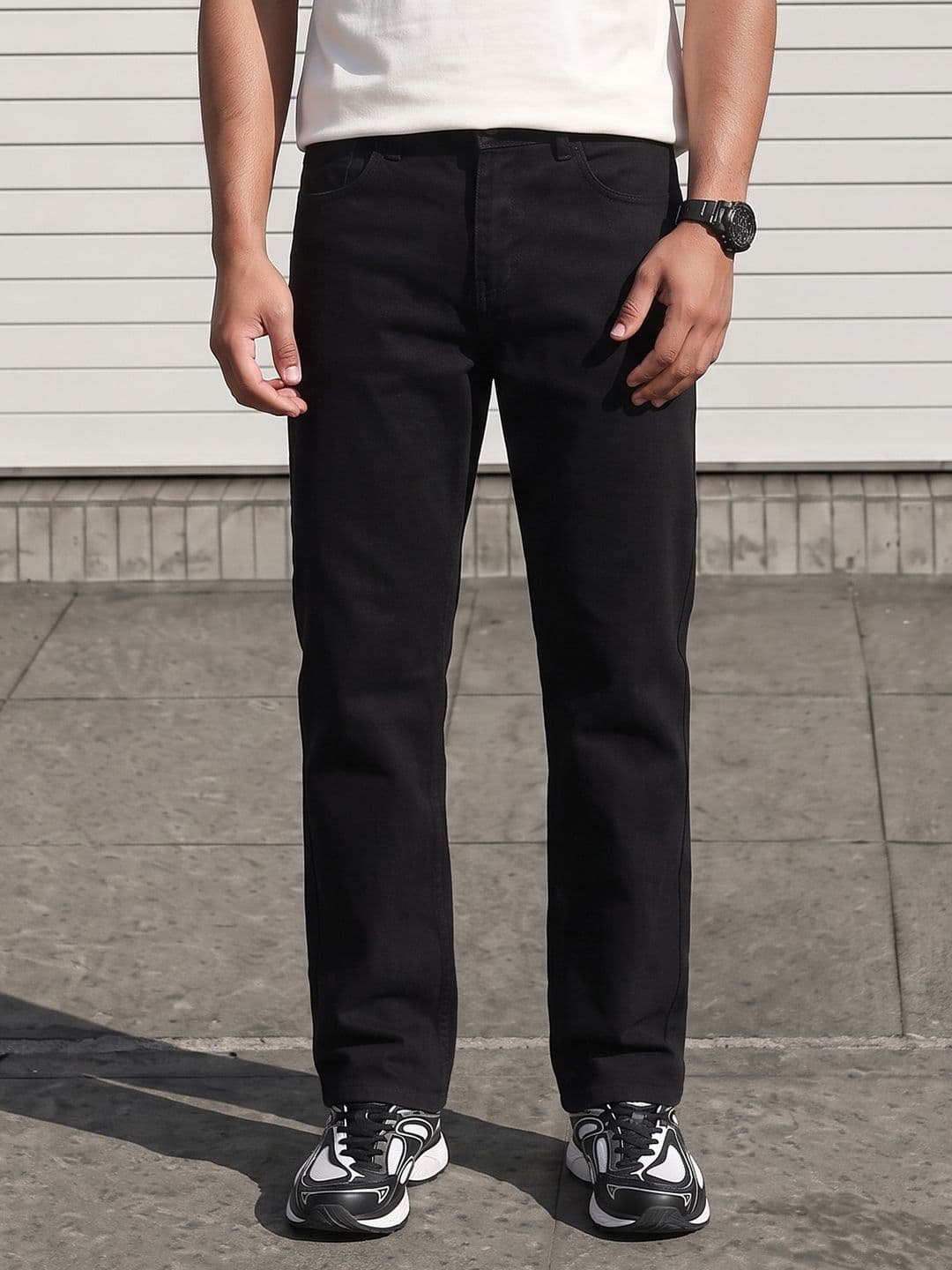 The Roadster Life Co. Men Relaxed Fit Stretchable Jeans - view 1