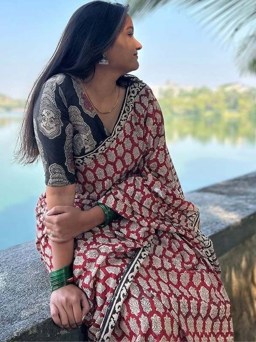 vidhyarani Women Kalamkari Linen Blend Saree - view 1