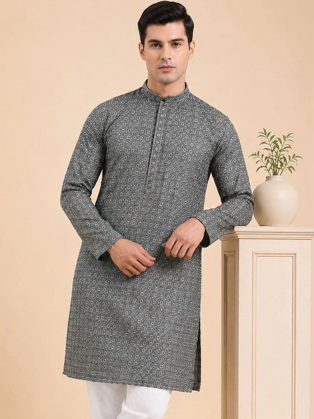 House of Pataudi Men Geometric Embellished Sequinned Kurta - view 1