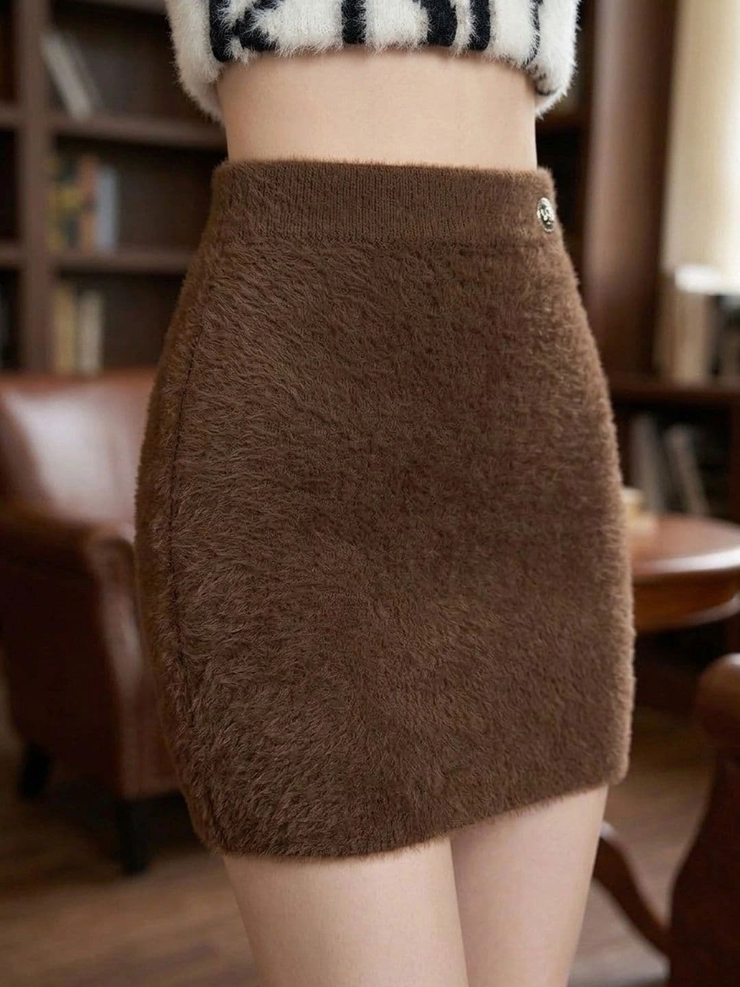 Suo Women Mini Straight Skirt - view 1