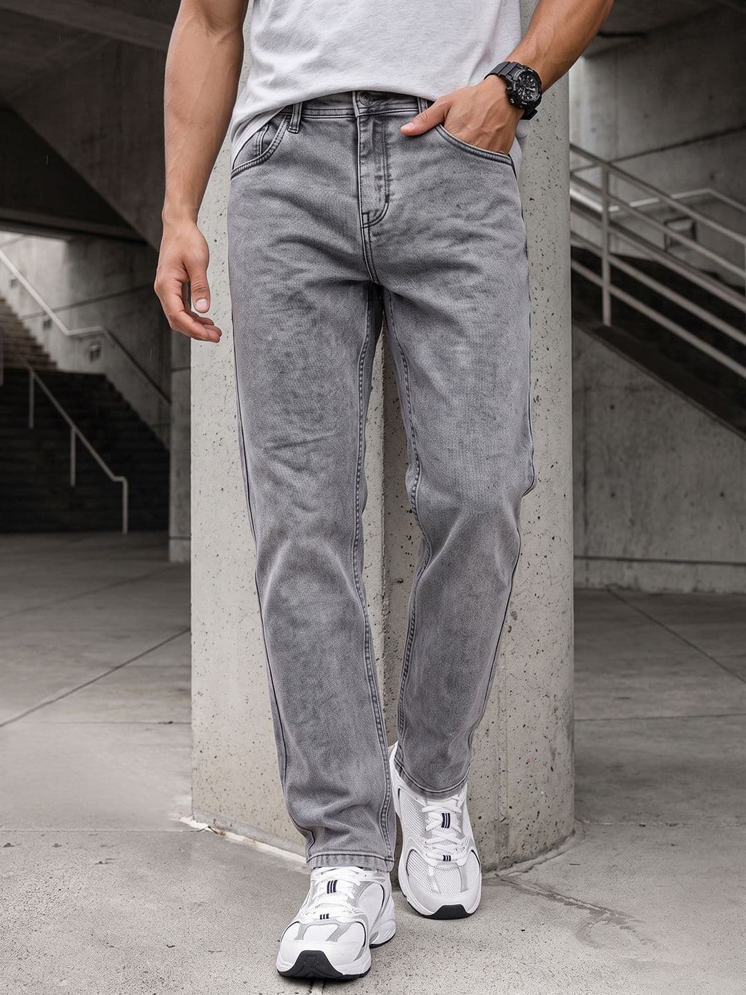 The Roadster Life Co. Men Straight Fit Jeans - view 1