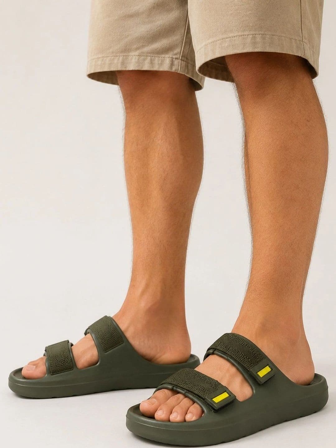 Roadster Men Colourblocked Sliders - view 1