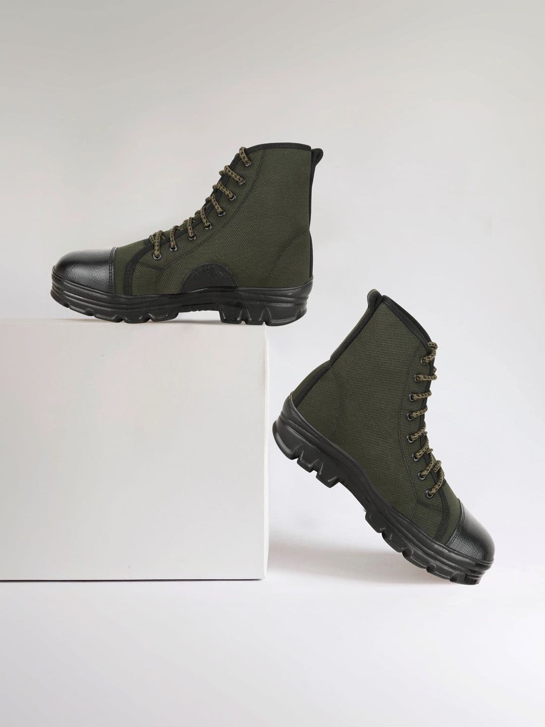 Benera Men Leather High-Top Trekking Shoes - view 1