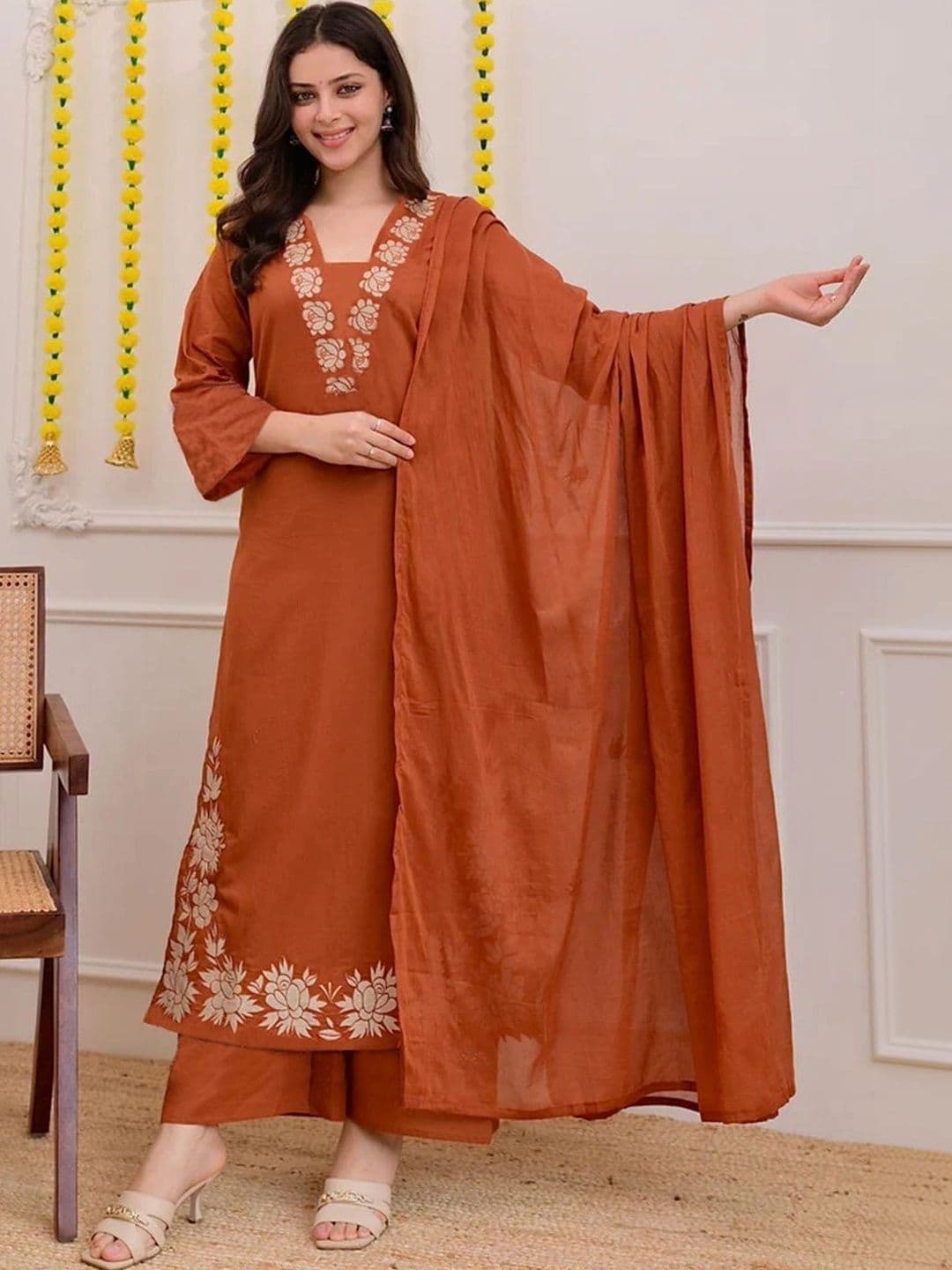 JBTEX Women Ethnic Motifs Embroidered Regular Thread Work Kurta with Palazzos & With Dupatta - view 1
