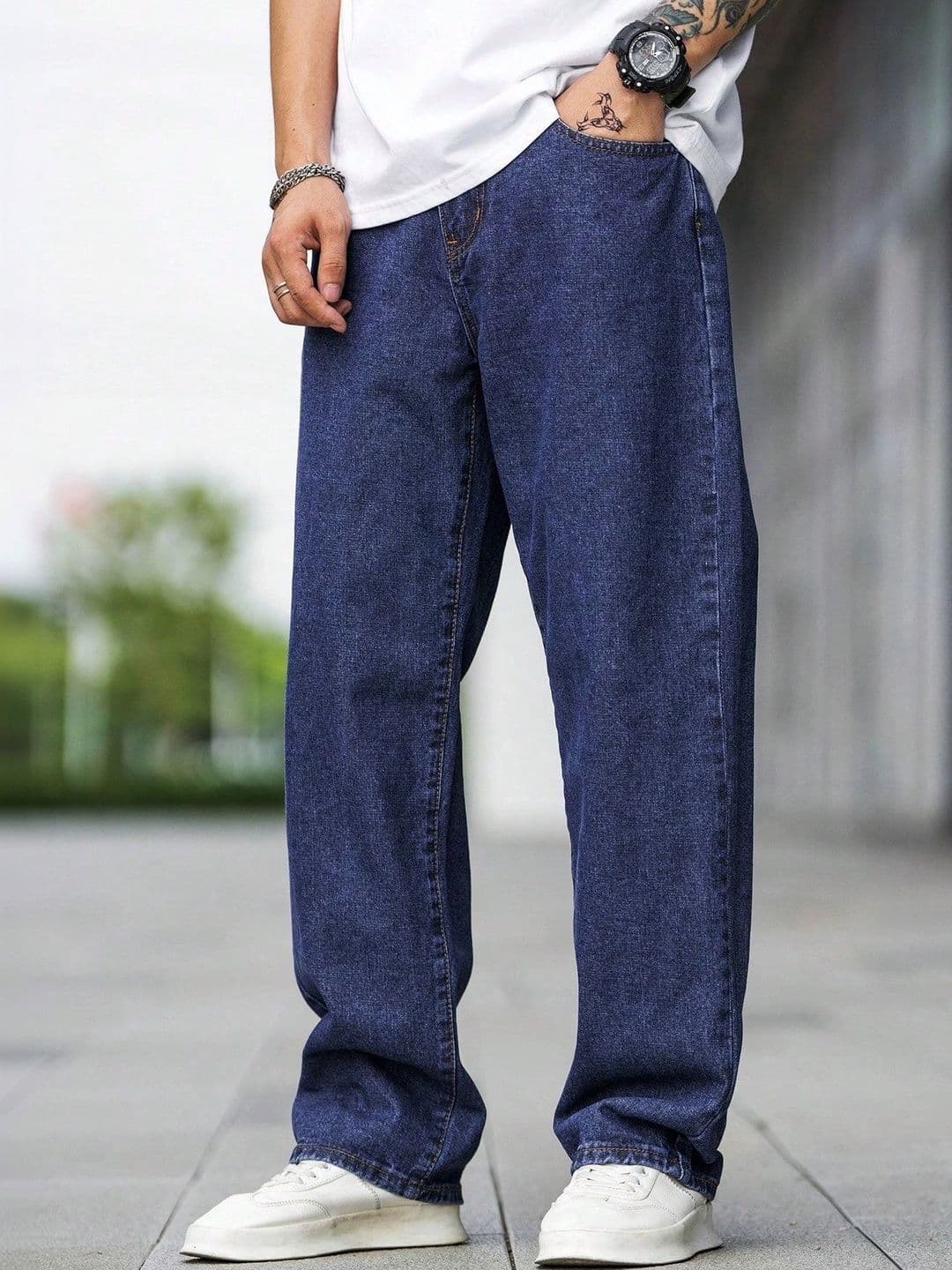 HAPPY KHAJANA Men Loose Relaxed Fit Mid-Rise Light Fade Jeans - view 1