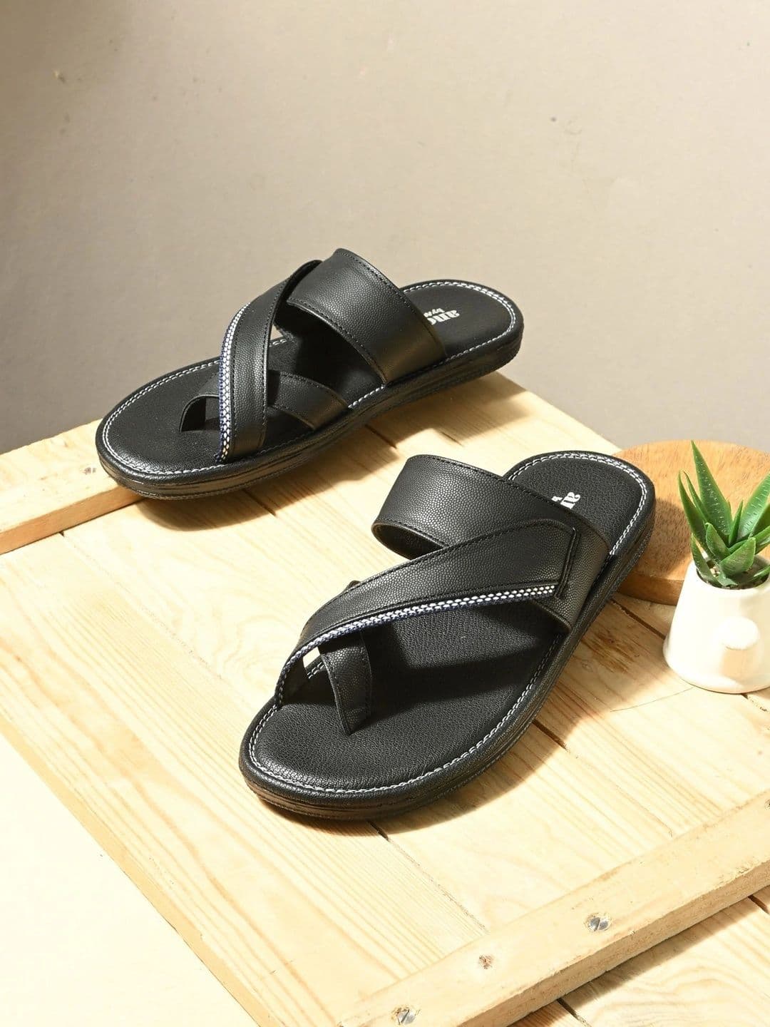 Anouk Men One Toe Flats - view 1