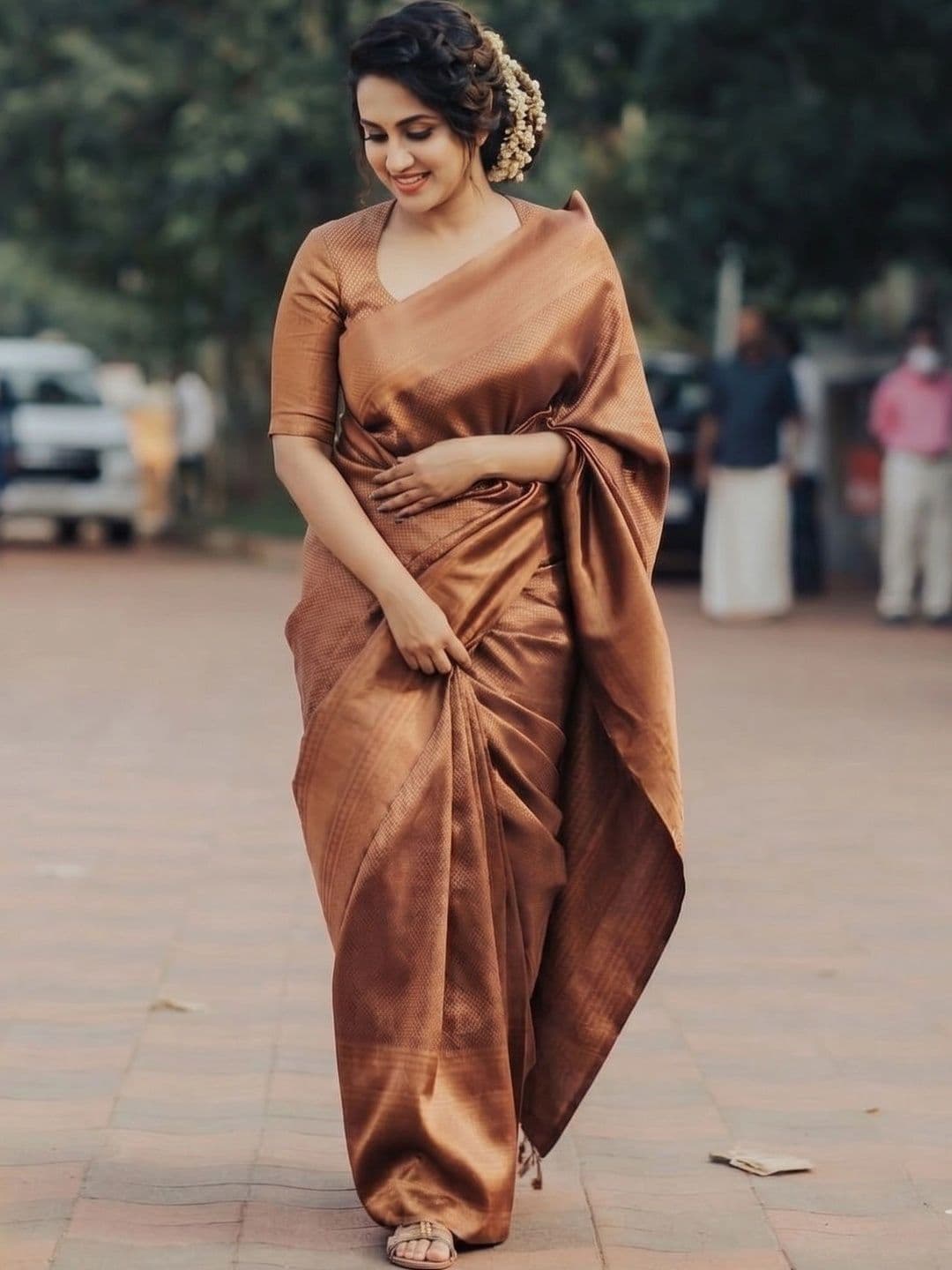 AJ FASHION PLUS Woven Design Zari Art Silk Banarasi Saree - view 1