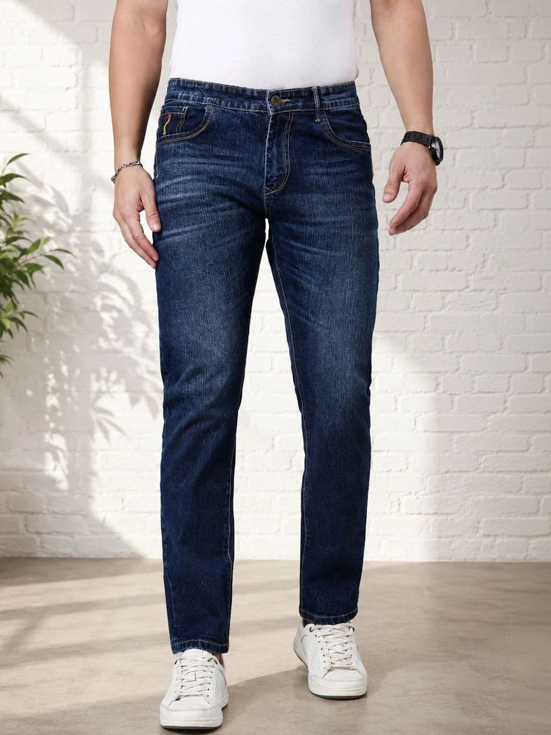 CINOCCI Men Straight Fit Mid-Rise Low Distress Stretchable Jeans - view 1