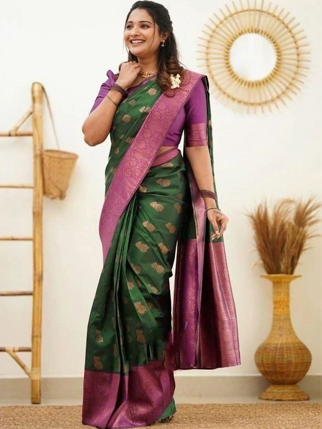 Aman's Impero Woven Design Zari Art Silk Banarasi Saree - view 1