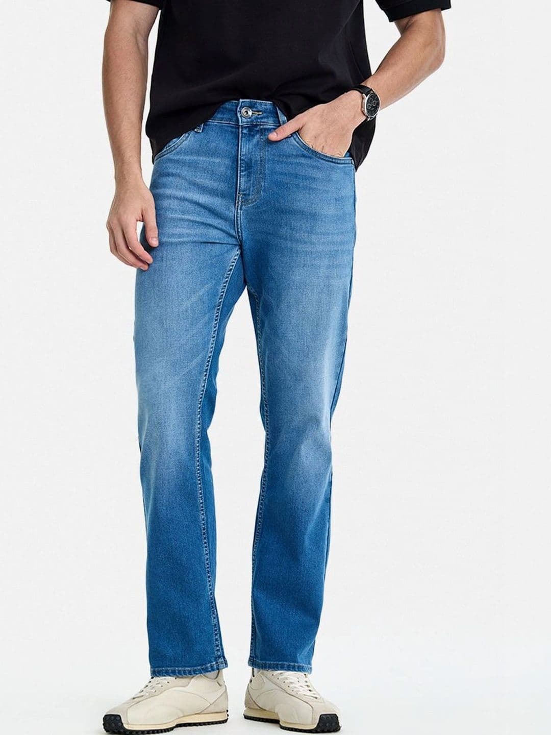 Snitch Men Straight Fit Mid-Rise Light Fade Stretchable Jeans - view 1