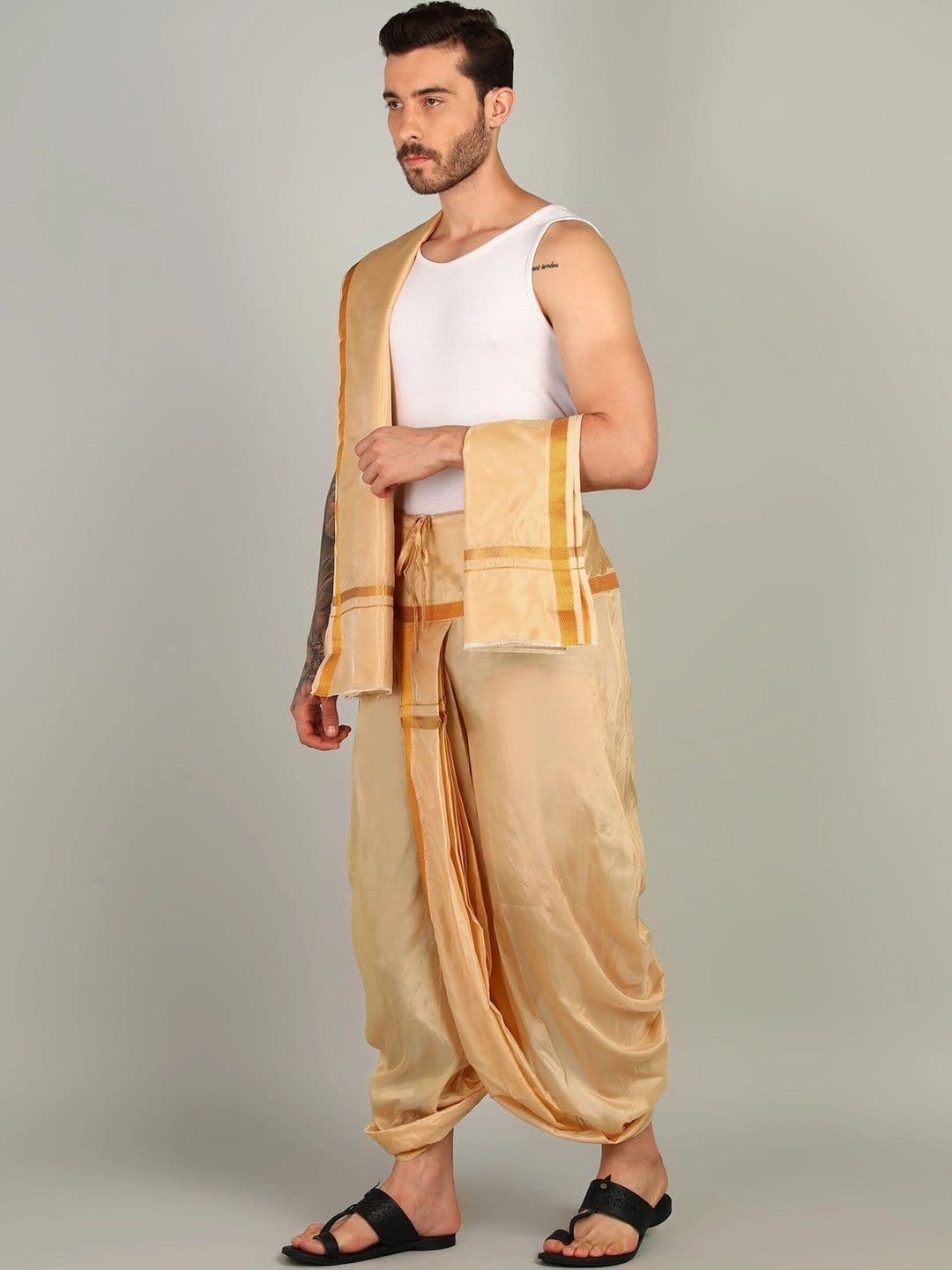 AKESHAVAM Men Striped Dhoti Dhotis - view 1