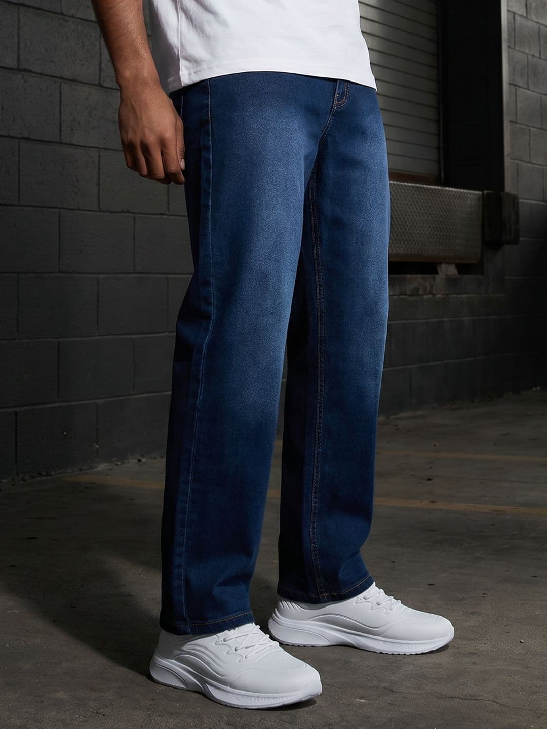 The Roadster Life Co. Men Relaxed Fit Light Fade Stretchable Jeans - view 1