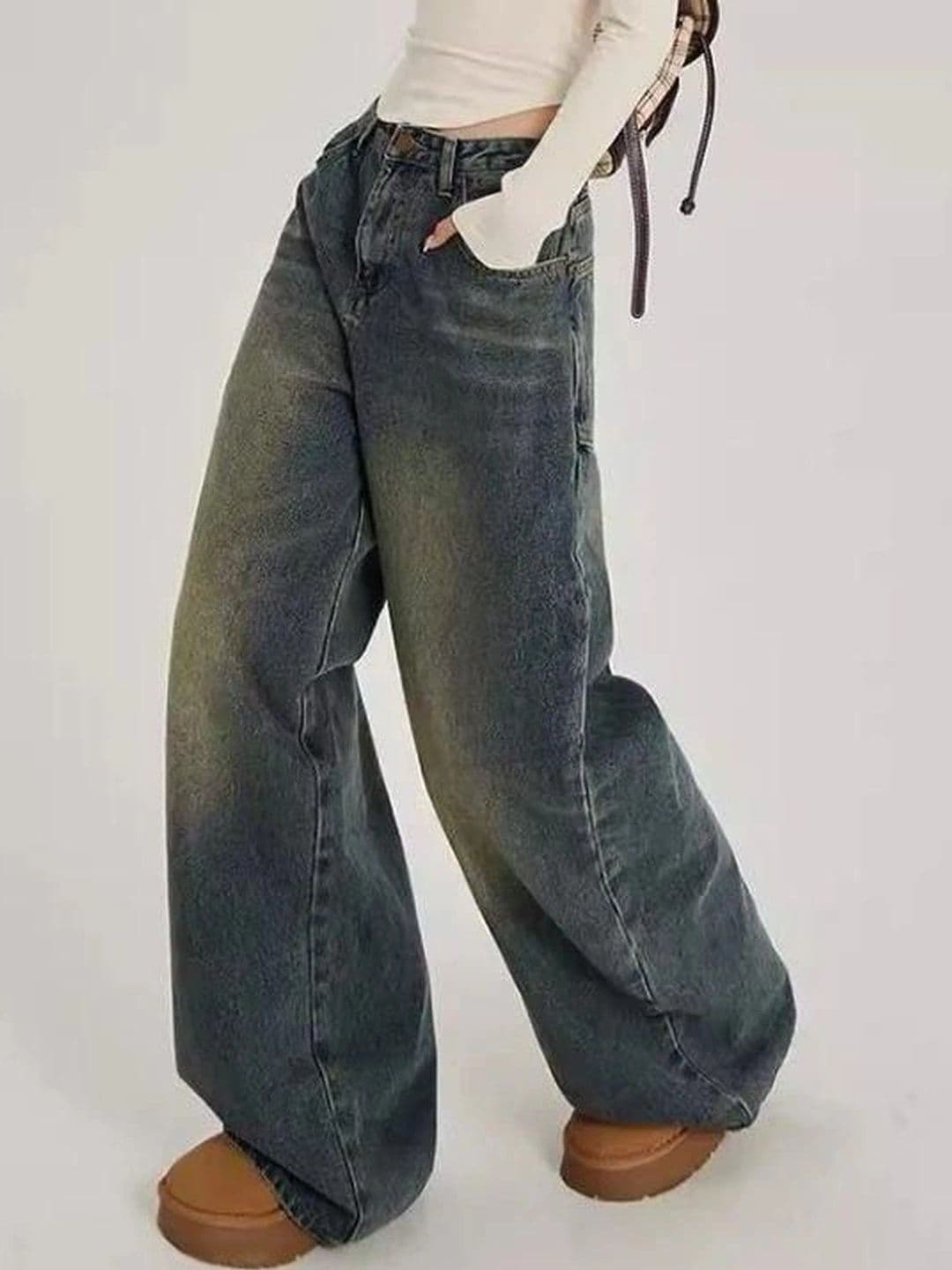 ZUYA Women Wide Leg High-Rise Low Distress Ombre Jeans - view 1