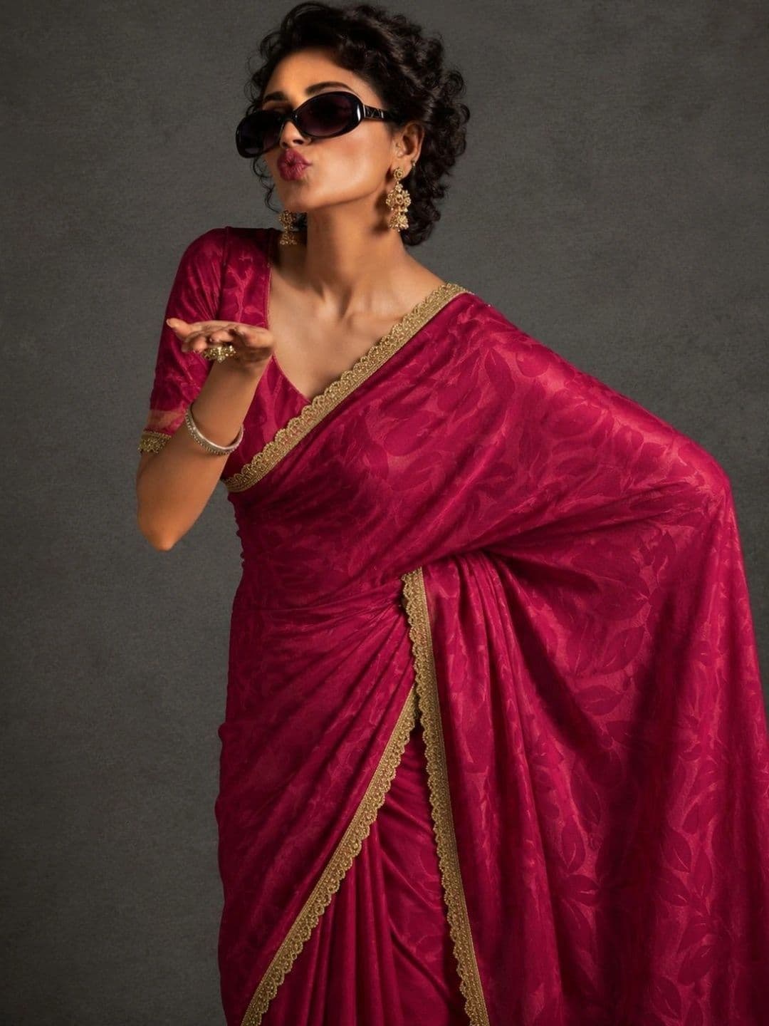Bollytrend Zari Poly Georgette Maheshwari Saree - view 1