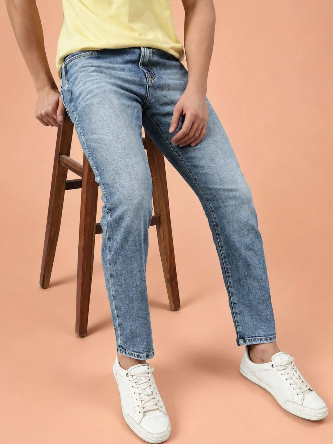CINOCCI Men Straight Fit Mid-Rise Heavy Fade Stretchable Jeans - view 1