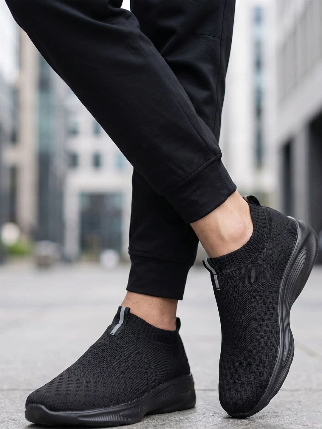 Knight Ace Men Textile Walking Shoes - view 1