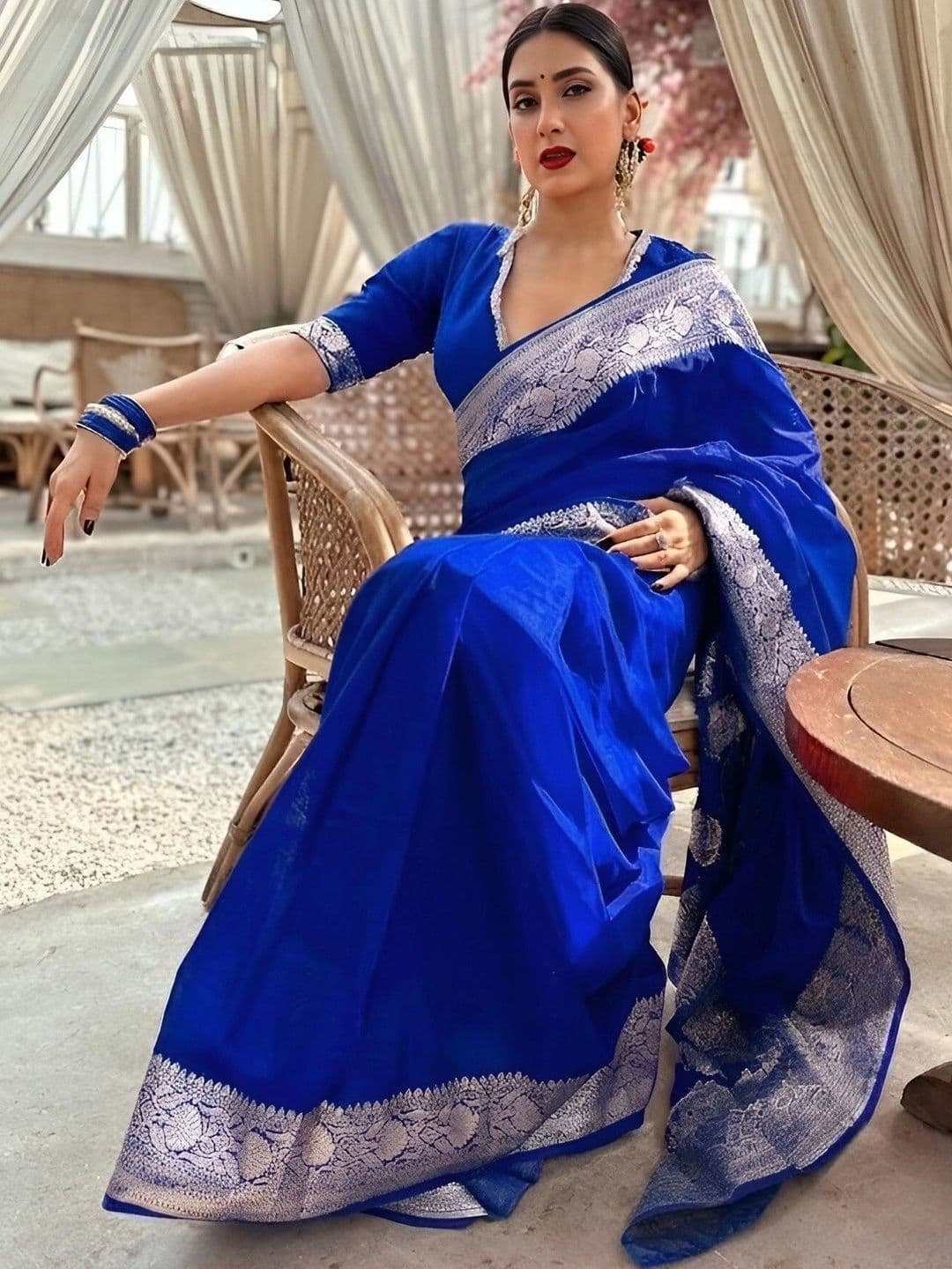 EEFA FASHION Zari Satin Banarasi Saree - view 1