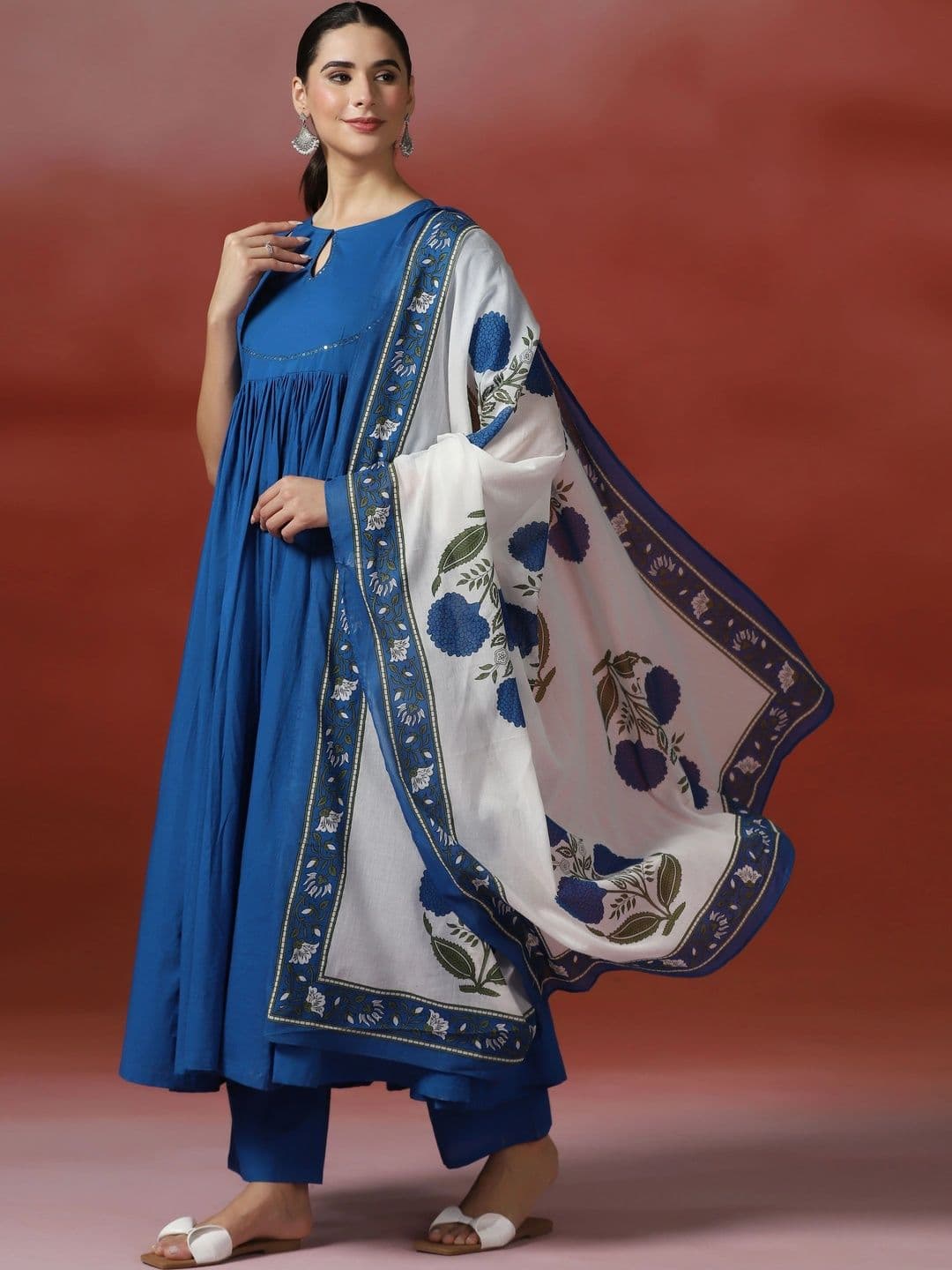Mizaz Women Floral Empire Pure Cotton Kurta with Trousers & With Dupatta - view 1