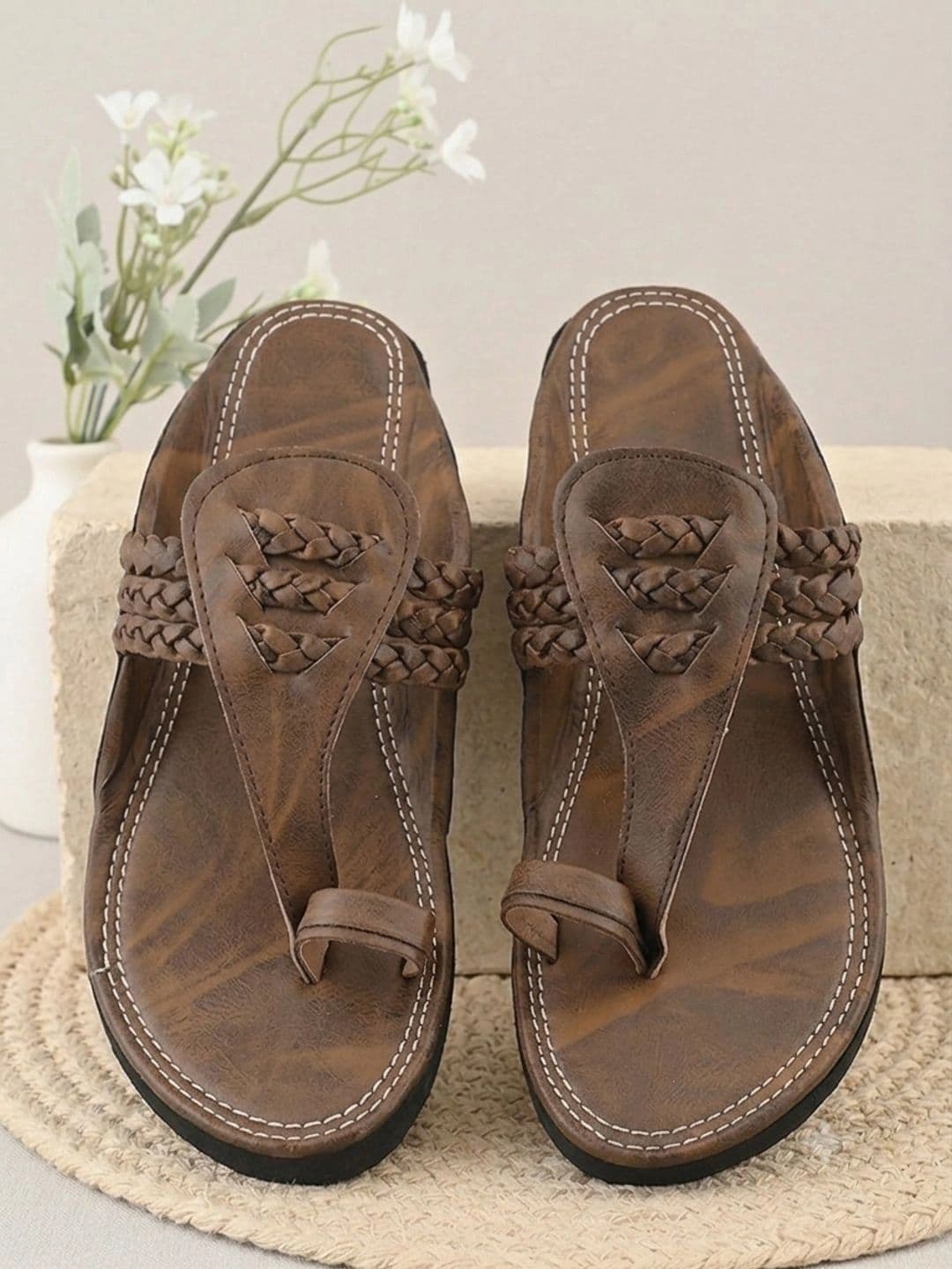 SZN Men Textured One Toe Flats - view 1