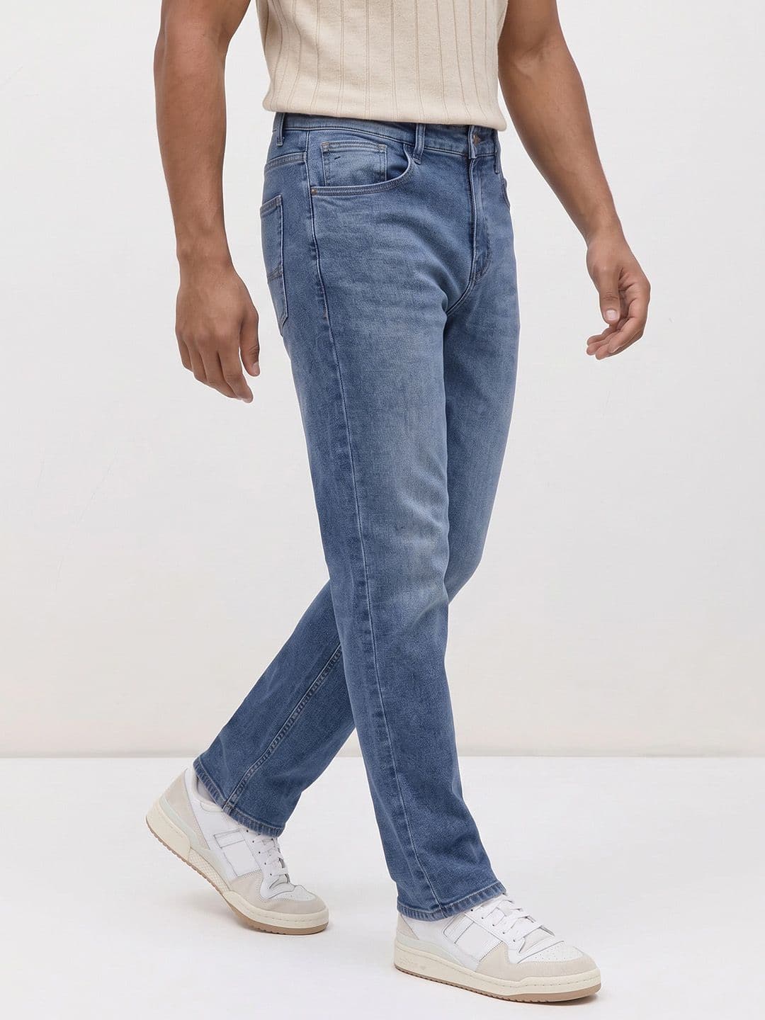 The Roadster Life Co. Men Straight Fit Light Fade Stretchable Jeans - view 1