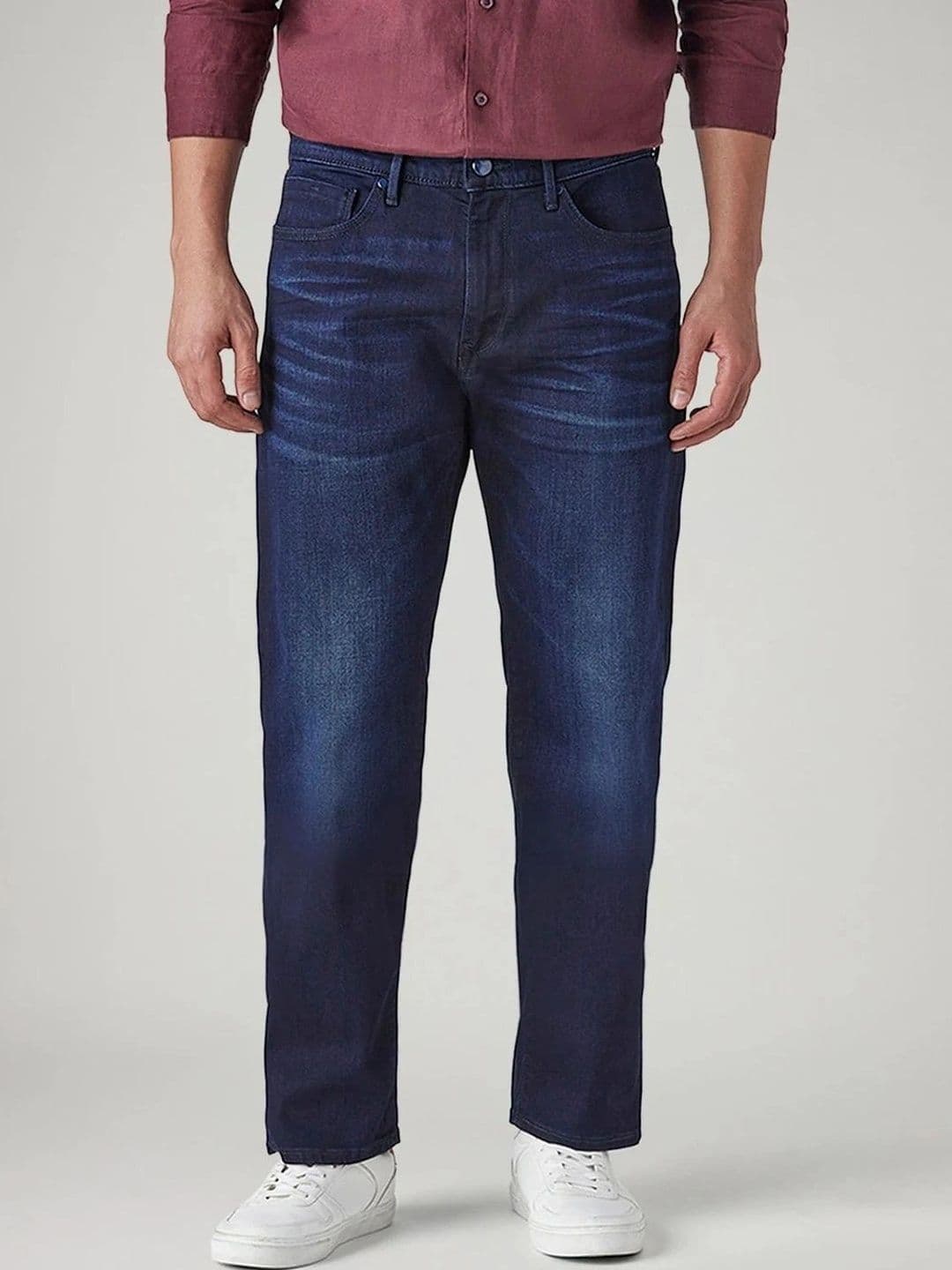 Levis Men Classic Straight Fit Mid-Rise Low Distress Heavy Fade Stretchable Jeans - view 1